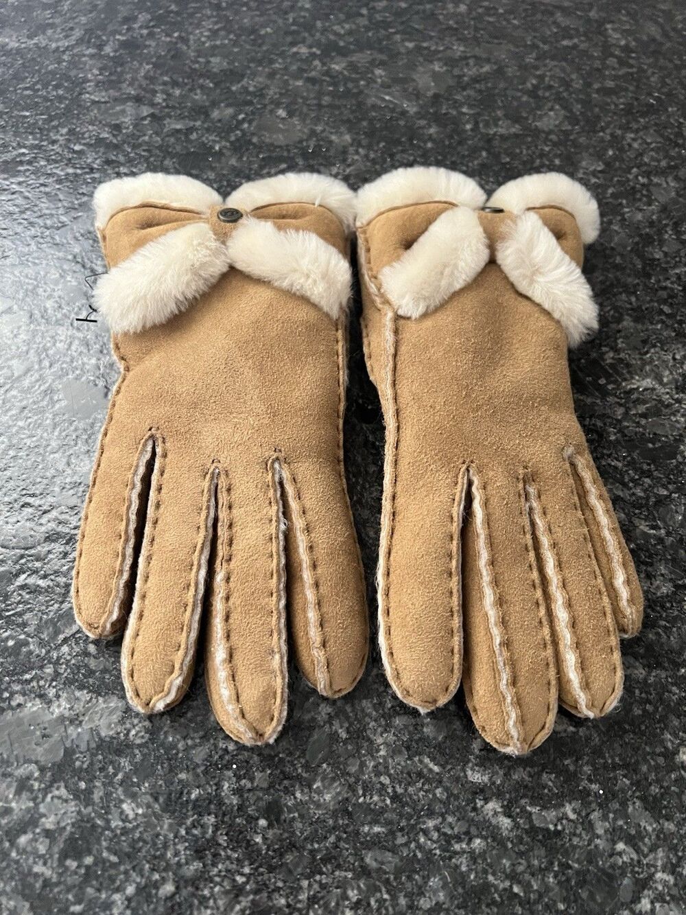UGG Women's Sheepskin Turned Bow Glove Suede Beige Brown Size S NEW